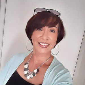 Meet your Posher, Posh